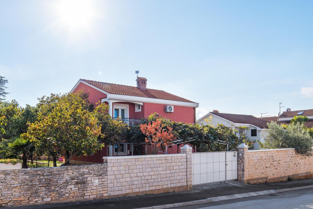 Villa Polion เปโรย ภายนอก รูปภาพ